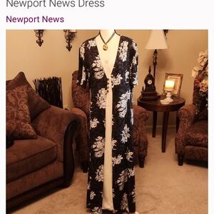 Newport News Black and Cream Floral Dress